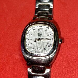 ESQ Swiss Women's Silver Tone Quartz Watch